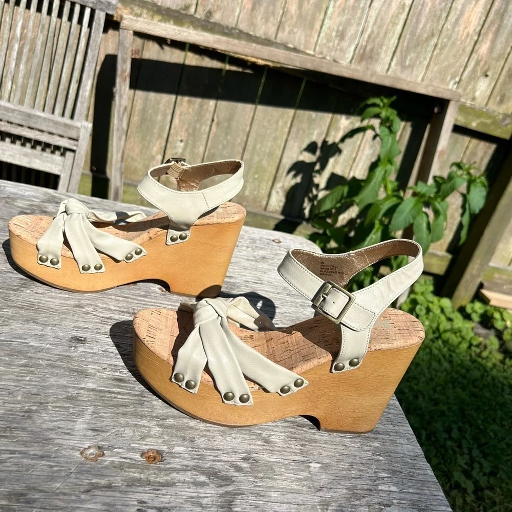 Korks Women's Dawson Wedge Platform Sandals‎ Off White Size 9